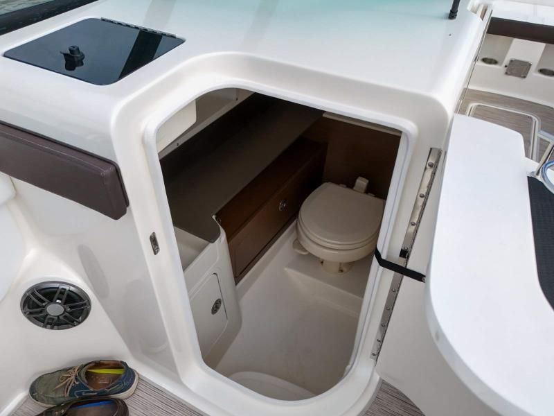 Image for 2023 Sea Ray 290 SDX 15