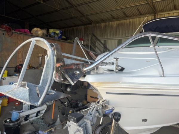 2003 Haines Hunter 530 BREEZE Cabin Boat image