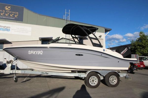 2021 Sea Ray 190 SPX OB image
