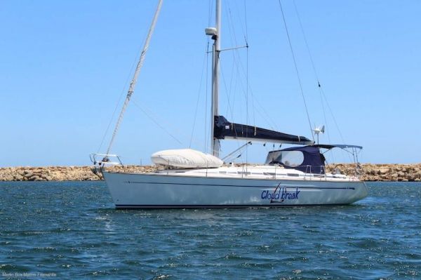 2002 Bavaria 44 image