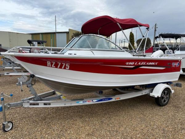 QUINTREX 490 LAZEBOUT RUNABOUT image