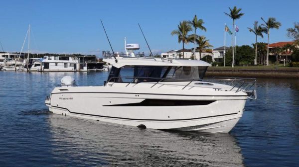 2024 Parker 920 Explorer Max image