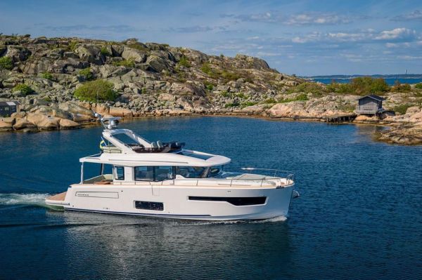 2025 Nimbus 495 Flybridge image