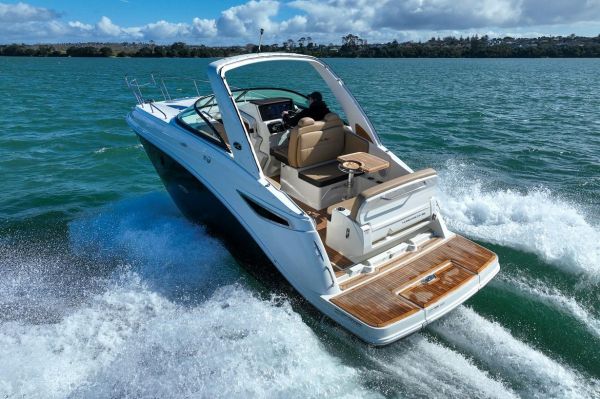2023 Sea Ray 265 Sundancer image