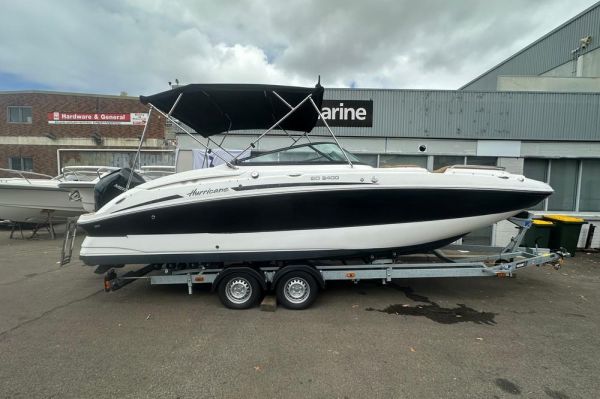 2019 Hurricane Sundeck 2400 OB image