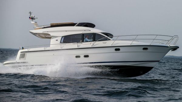 2025 Nimbus 405 Flybridge image