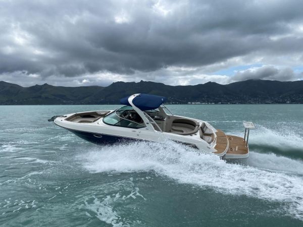 2012 Sea Ray SLX 300 image