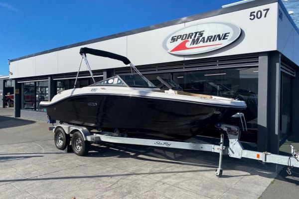 2019 Sea Ray 190 SPX image
