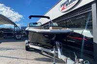 Image for 2019 Sea Ray 190 SPX 2