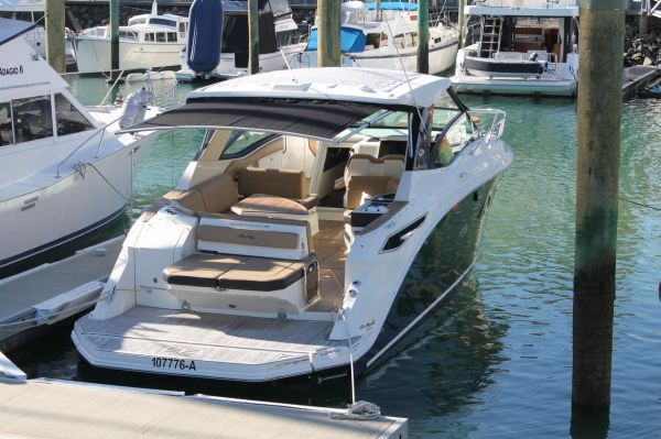 2021 Sea Ray 320 Sundancer image