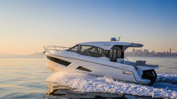 2025 Parker 110 Monaco image
