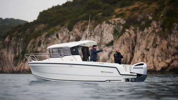 2024 Parker 700 Pilothouse image