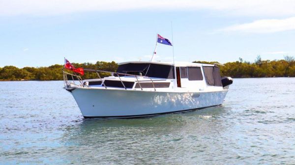 1971 Halvorsen 45 Sedan Motor Cruiser image