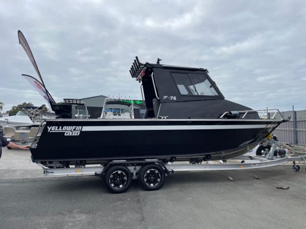YF-76 Extended Cab - the benchmark in boating! image