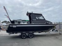 Image for YF-76 Extended Cab - the benchmark in boating! 0
