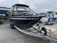 Image for YF-76 Extended Cab - the benchmark in boating! 1
