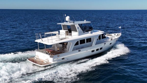 2024 Classic 609 Flybridge image