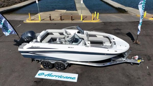 2024 Hurricane Sundeck 217 image