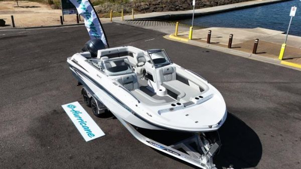 2024 Hurricane Sundeck 217 image