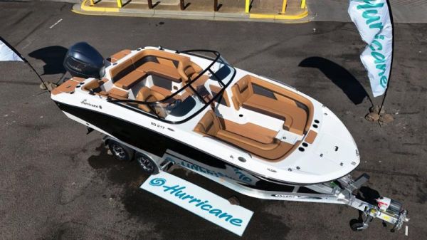 2024 Hurricane Sundeck 217 image