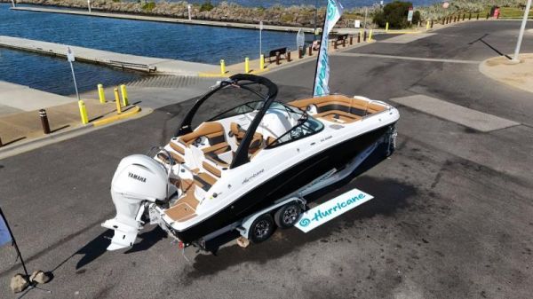 2024 Hurricane Sundeck 2486 image