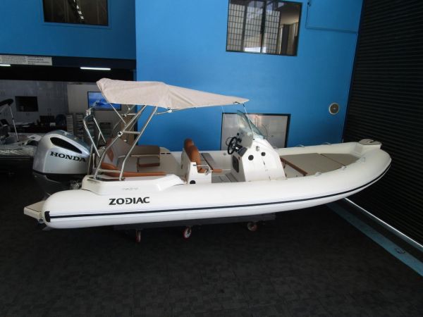 2025 Zodiac Medline 6.8 image