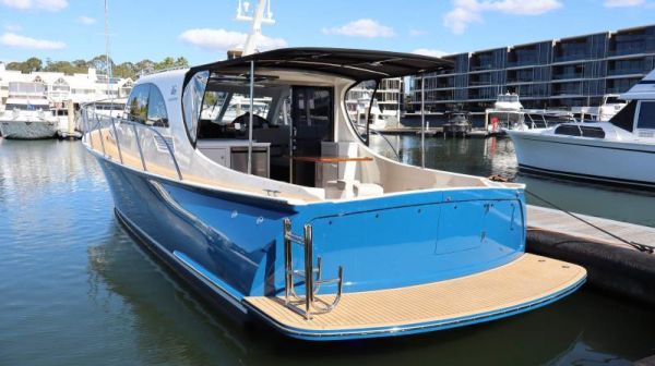2013 Island Gypsy 42 Coastal Explorer image