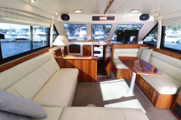 Riviera 3850 Flybridge image