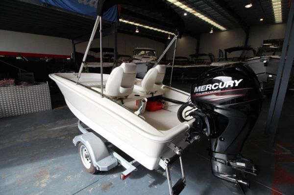2018 Boston Whaler 130 Super Sport image