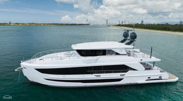 2023 Horizon Yacht FD90 image