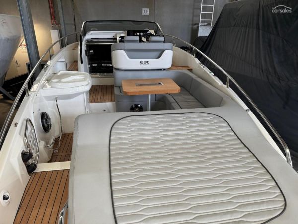 2023 Cranchi E30 Endurance image