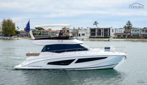 2026 Regal 42 Fly image