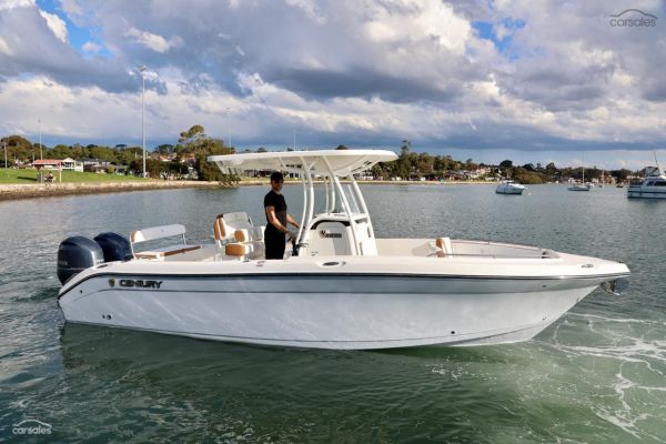 2022 Century 2600 Center Console image