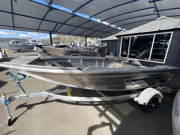 Quintrex 420 Explorer + Yamaha F40HP - I'M SOLD! image