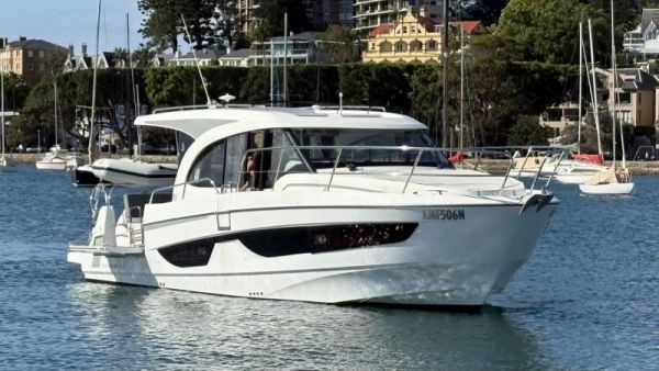 2024 Beneteau Antares 11 OB image