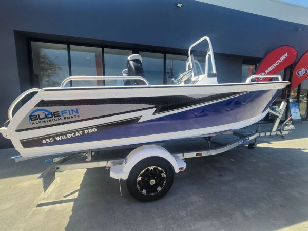 2025 Bluefin 455 Wildcat Pro Boat SIDE CONSOLE image