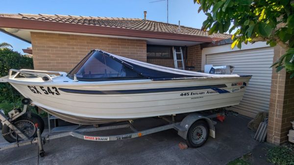 2002 Quintrex 445 ESTUARY ANGLER Aluminium image