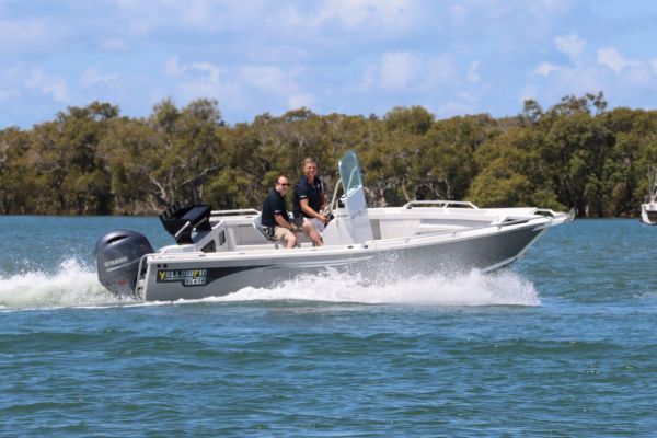 Yellowfin YF-66 Centre Console + Yamaha F200HP - Pack 3 image