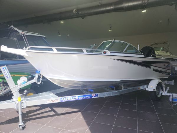 2025 Bluefin Bowrider Monohull 515 image