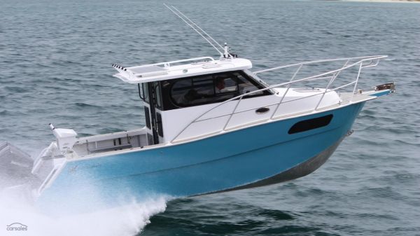 2025 Lux Custom Boats 8.2m Hardtop image