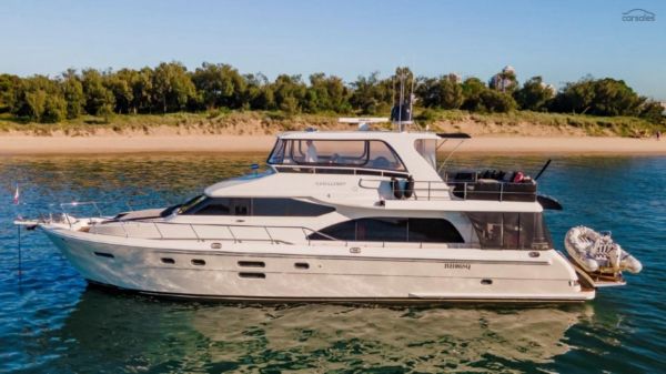 2012 Hampton 680 Pilothouse image