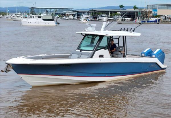 2023 Boston Whaler 360 Outrage image