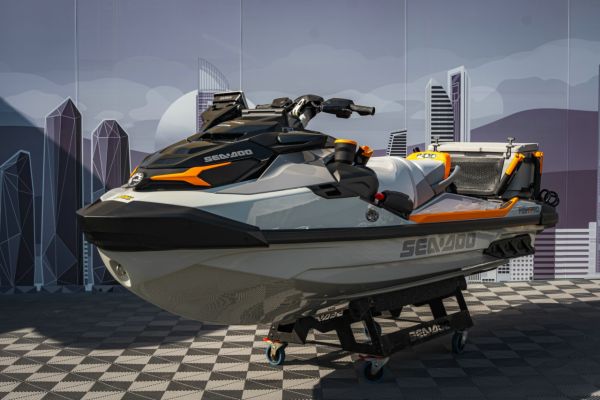 2026 Sea-Doo Fish Pro Trophy PWC 19TA image