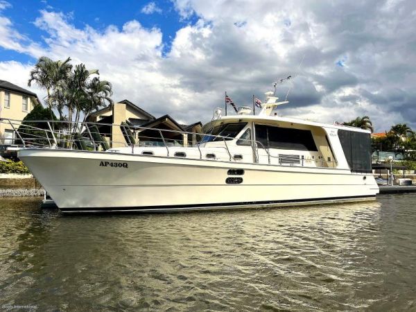 2016 Alaska 43 Sedan image