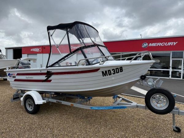 QUINTREX 475 BAYHUNTER RUNABOUT image