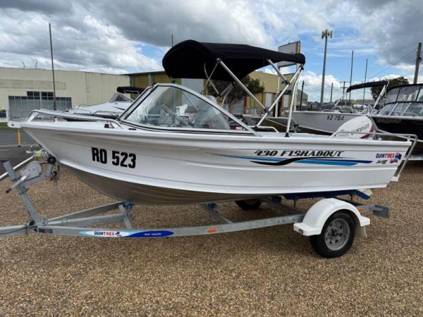 QUINTREX 430 FISHABOUT RUNABOUT image