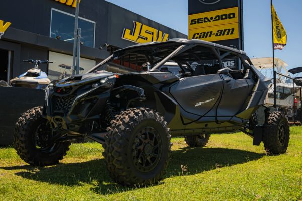 2025 Can-Am Maverick R Max X Rs SAS 7DSL image