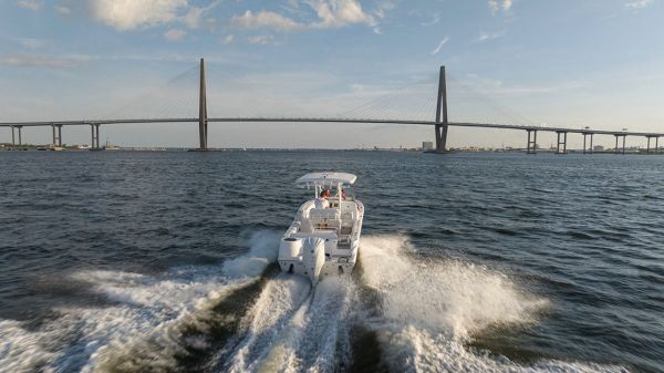 2026 Sea Fox 248 Side Console Monohull image