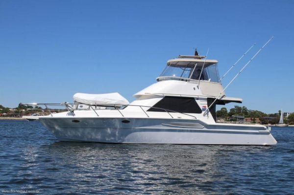 2003 Thomascraft 40 Flybridge image