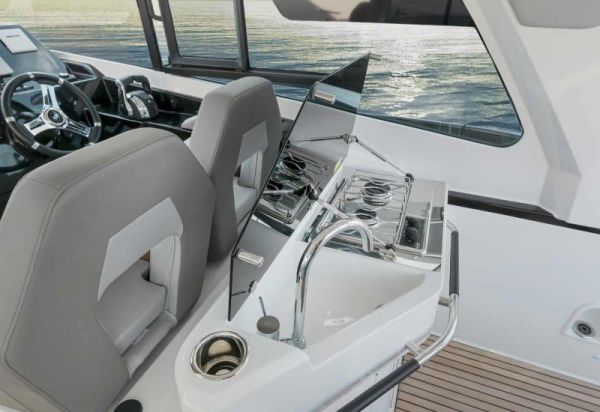 BENETEAU FLYER 10 SPORT TOP image